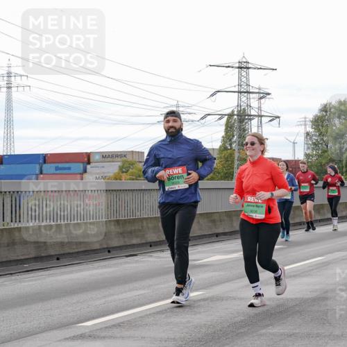 03.10.2025 - Köhlbrandbrückenlauf Michael Burmester http://msf.ph/oto/9162770 03.10.2025 16:07:35 Position 3 9029, 9036 meine-sportfotos.de