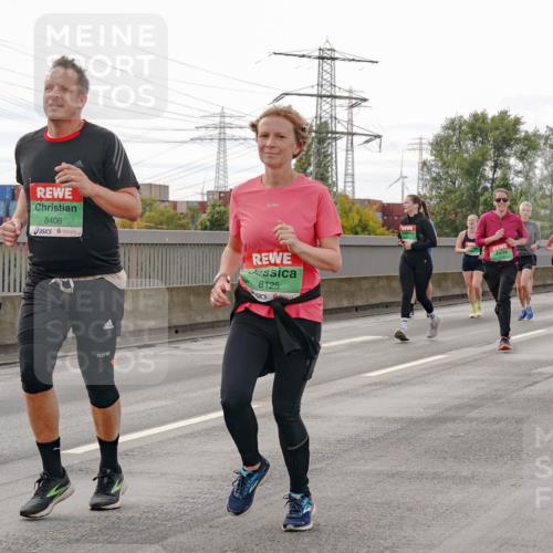 03.10.2025 - Köhlbrandbrückenlauf Michael Burmester http://msf.ph/oto/9162805 03.10.2025 16:07:45 Position 3 8406, 8125 meine-sportfotos.de