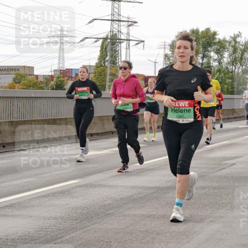 03.10.2025 - Köhlbrandbrückenlauf Michael Burmester http://msf.ph/oto/9162811 03.10.2025 16:07:47 Position 3 7536, 8595 meine-sportfotos.de