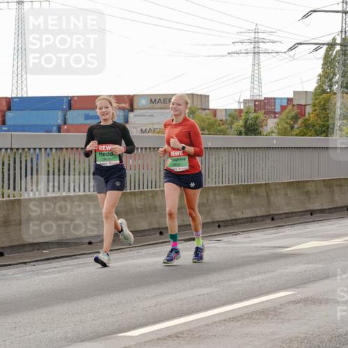 03.10.2025 - Köhlbrandbrückenlauf Michael Burmester http://msf.ph/oto/9162828 03.10.2025 16:07:55 Position 3 9615, 9616, 8187 meine-sportfotos.de