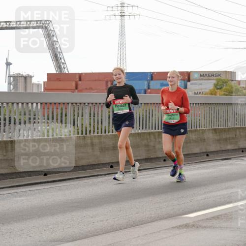 03.10.2025 - Köhlbrandbrückenlauf Michael Burmester http://msf.ph/oto/9162829 03.10.2025 16:07:55 Position 3 9615, 9616, 8 meine-sportfotos.de