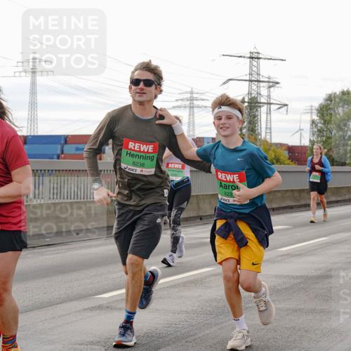 03.10.2025 - Köhlbrandbrückenlauf Michael Burmester http://msf.ph/oto/9162836 03.10.2025 16:07:57 Position 3 8187, 8238, 823, 7632 meine-sportfotos.de