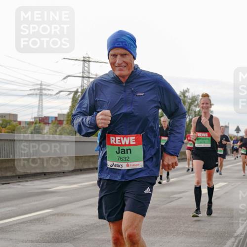 03.10.2025 - Köhlbrandbrückenlauf Michael Burmester http://msf.ph/oto/9162840 03.10.2025 16:07:58 Position 3 8295, 7632, 8678 meine-sportfotos.de