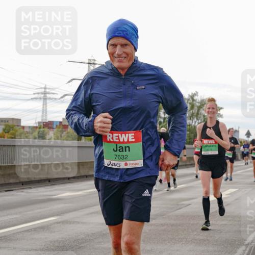 03.10.2025 - Köhlbrandbrückenlauf Michael Burmester http://msf.ph/oto/9162841 03.10.2025 16:07:58 Position 3 8295, 7632, 8678 meine-sportfotos.de