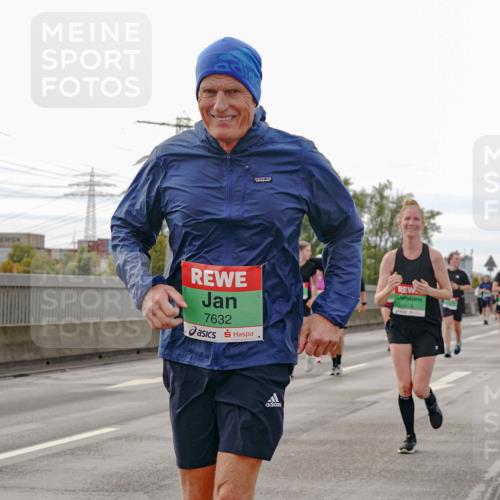 03.10.2025 - Köhlbrandbrückenlauf Michael Burmester http://msf.ph/oto/9162842 03.10.2025 16:07:58 Position 3 8295, 7632, 6678 meine-sportfotos.de