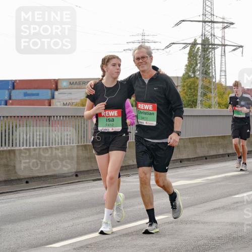 03.10.2025 - Köhlbrandbrückenlauf Michael Burmester http://msf.ph/oto/9162855 03.10.2025 16:08:02 Position 3 7817, 9412, 9411, 413, 9014 meine-sportfotos.de