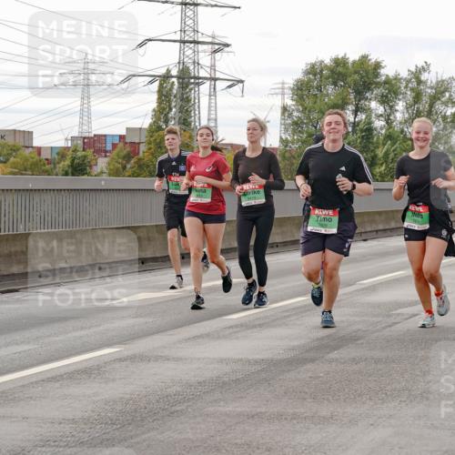 03.10.2025 - Köhlbrandbrückenlauf Michael Burmester http://msf.ph/oto/9162860 03.10.2025 16:08:04 Position 3 411, 9413, 9414, 7829, 7670 meine-sportfotos.de