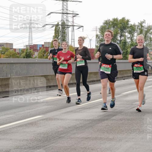 03.10.2025 - Köhlbrandbrückenlauf Michael Burmester http://msf.ph/oto/9162862 03.10.2025 16:08:04 Position 3 9413, 7829, 7876, 7670 meine-sportfotos.de