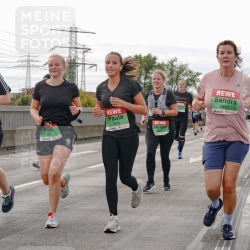 03.10.2025 - Köhlbrandbrückenlauf Michael Burmester http://msf.ph/oto/9162873 03.10.2025 16:08:06 Position 3 7829, 7876, 7670, 8571, 9517 meine-sportfotos.de