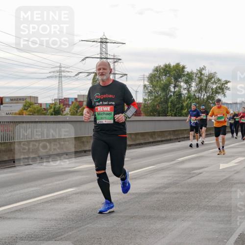03.10.2025 - Köhlbrandbrückenlauf Michael Burmester http://msf.ph/oto/9162883 03.10.2025 16:08:10 Position 3 8375 meine-sportfotos.de