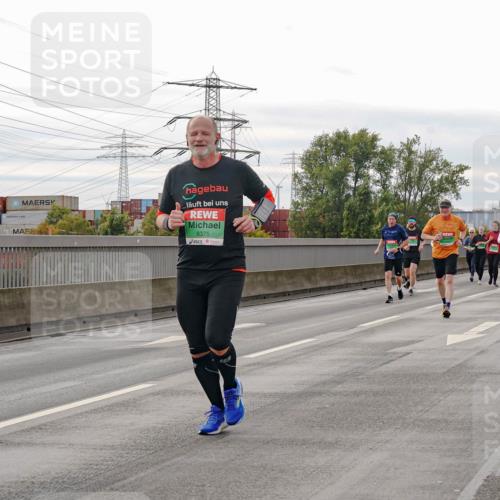 03.10.2025 - Köhlbrandbrückenlauf Michael Burmester http://msf.ph/oto/9162884 03.10.2025 16:08:10 Position 3 8375 meine-sportfotos.de