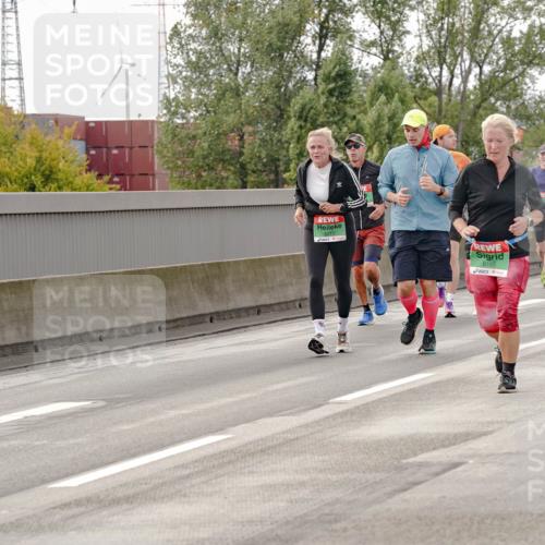 03.10.2025 - Köhlbrandbrückenlauf Michael Burmester http://msf.ph/oto/9162946 03.10.2025 16:08:32 Position 3 8171, 8166, 8135 meine-sportfotos.de