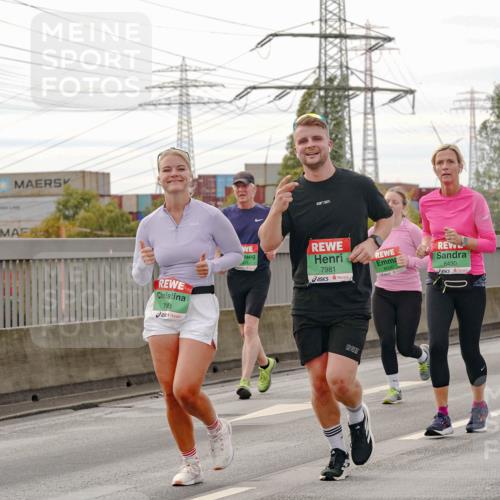 03.10.2025 - Köhlbrandbrückenlauf Michael Burmester http://msf.ph/oto/9162972 03.10.2025 16:08:42 Position 3 798, 7981, 8430 meine-sportfotos.de