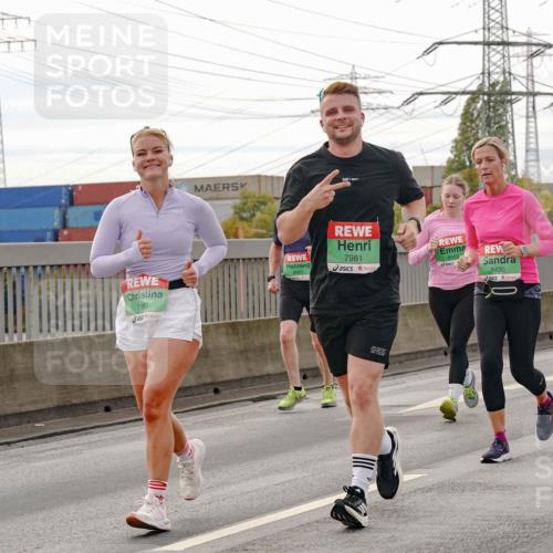 03.10.2025 - Köhlbrandbrückenlauf Michael Burmester http://msf.ph/oto/9162976 03.10.2025 16:08:43 Position 3 7981, 8000, 8001, 7980, 8430 meine-sportfotos.de