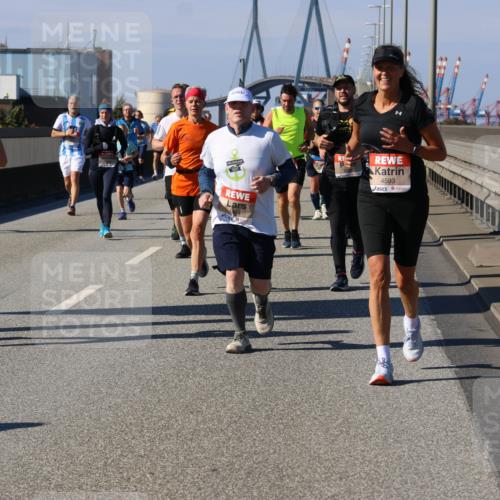 03.10.2025 - Köhlbrandbrückenlauf Strokosch-Dieckow http://msf.ph/oto/9162985 03.10.2025 12:59:57 Position 3 4600, 4593 meine-sportfotos.de