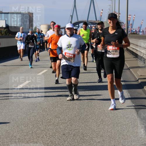 03.10.2025 - Köhlbrandbrückenlauf Strokosch-Dieckow http://msf.ph/oto/9162987 03.10.2025 12:59:57 Position 3 4404, 593 meine-sportfotos.de