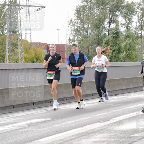 03.10.2025 - Köhlbrandbrückenlauf Michael Burmester http://msf.ph/oto/9162991 03.10.2025 16:08:47 Position 3 8819, 9553 meine-sportfotos.de