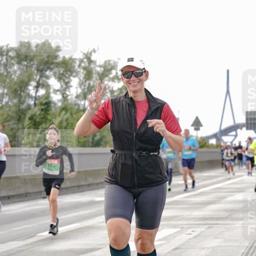 03.10.2025 - Köhlbrandbrückenlauf Michael Burmester http://msf.ph/oto/9162996 03.10.2025 16:08:48 Position 3  meine-sportfotos.de