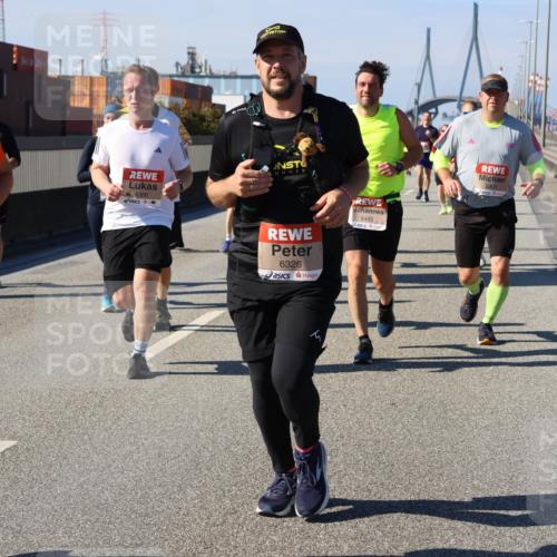 03.10.2025 - Köhlbrandbrückenlauf Strokosch-Dieckow http://msf.ph/oto/9162997 03.10.2025 13:00:01 Position 3 4366, 6326, 6445, 6301 meine-sportfotos.de