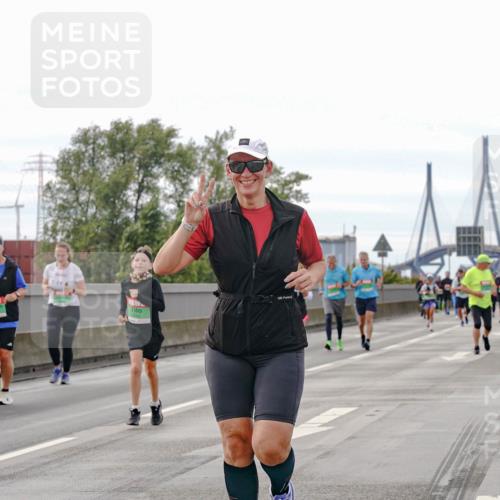 03.10.2025 - Köhlbrandbrückenlauf Michael Burmester http://msf.ph/oto/9163003 03.10.2025 16:08:48 Position 3  meine-sportfotos.de
