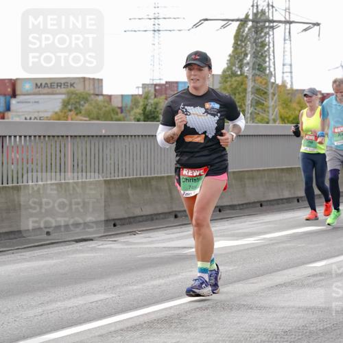 03.10.2025 - Köhlbrandbrückenlauf Michael Burmester http://msf.ph/oto/9163041 03.10.2025 16:08:56 Position 3 8904, 8905, 748 meine-sportfotos.de