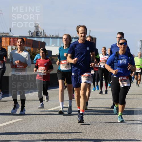 03.10.2025 - Köhlbrandbrückenlauf Strokosch-Dieckow http://msf.ph/oto/9163045 03.10.2025 13:00:26 Position 3 5168, 6431, 5479, 5467, 5638, 2025, 438, 5642 meine-sportfotos.de