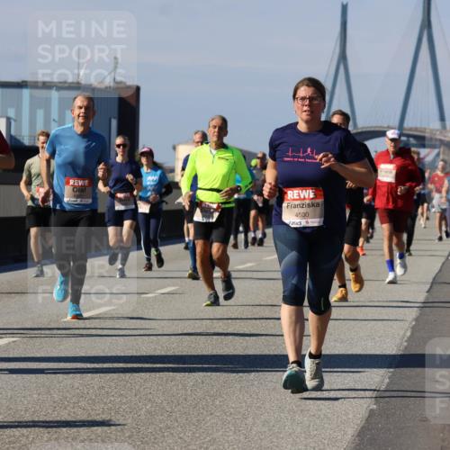 03.10.2025 - Köhlbrandbrückenlauf Strokosch-Dieckow http://msf.ph/oto/9163051 03.10.2025 13:00:31 Position 3 5031, 4600 meine-sportfotos.de