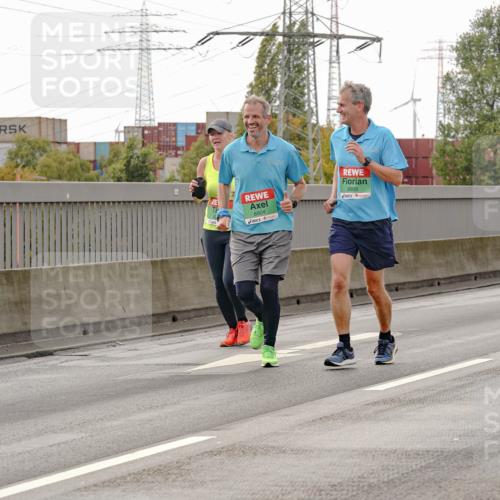03.10.2025 - Köhlbrandbrückenlauf Michael Burmester http://msf.ph/oto/9163052 03.10.2025 16:08:57 Position 3 8904, 8905 meine-sportfotos.de