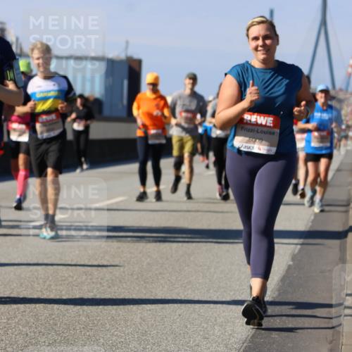 03.10.2025 - Köhlbrandbrückenlauf Strokosch-Dieckow http://msf.ph/oto/9163099 03.10.2025 13:00:46 Position 3 5386, 5009 meine-sportfotos.de