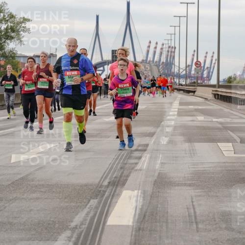 03.10.2025 - Köhlbrandbrückenlauf Michael Burmester http://msf.ph/oto/9163128 03.10.2025 16:09:11 Position 3 9518 meine-sportfotos.de