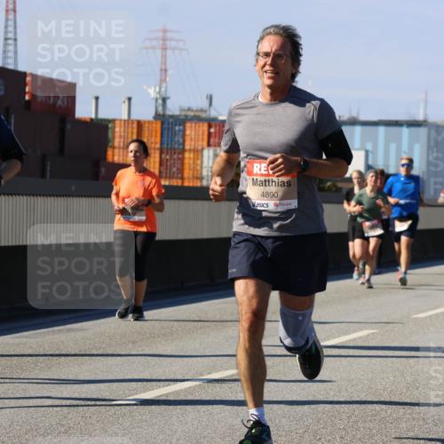 03.10.2025 - Köhlbrandbrückenlauf Strokosch-Dieckow http://msf.ph/oto/9163155 03.10.2025 13:01:02 Position 3 4890, 4978, 506 meine-sportfotos.de
