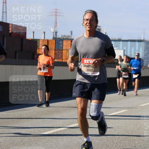 03.10.2025 - Köhlbrandbrückenlauf Strokosch-Dieckow http://msf.ph/oto/9163158 03.10.2025 13:01:02 Position 3 4978, 4890 meine-sportfotos.de