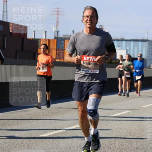 03.10.2025 - Köhlbrandbrückenlauf Strokosch-Dieckow http://msf.ph/oto/9163159 03.10.2025 13:01:03 Position 3 4978, 4890 meine-sportfotos.de