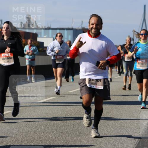 03.10.2025 - Köhlbrandbrückenlauf Strokosch-Dieckow http://msf.ph/oto/9163187 03.10.2025 13:01:14 Position 3 5339, 6556, 4630 meine-sportfotos.de