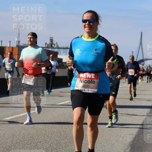 03.10.2025 - Köhlbrandbrückenlauf Strokosch-Dieckow http://msf.ph/oto/9163208 03.10.2025 13:01:17 Position 3 5008, 5007, 4630 meine-sportfotos.de
