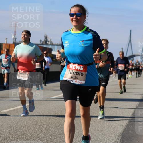 03.10.2025 - Köhlbrandbrückenlauf Strokosch-Dieckow http://msf.ph/oto/9163210 03.10.2025 13:01:17 Position 3 5008, 5007, 4630 meine-sportfotos.de