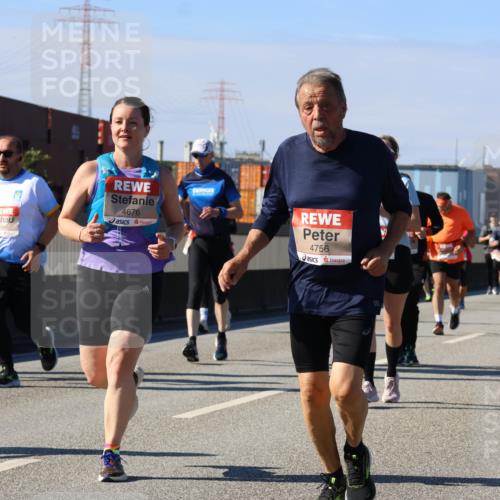 03.10.2025 - Köhlbrandbrückenlauf Strokosch-Dieckow http://msf.ph/oto/9163233 03.10.2025 13:01:23 Position 3 4676, 4756 meine-sportfotos.de