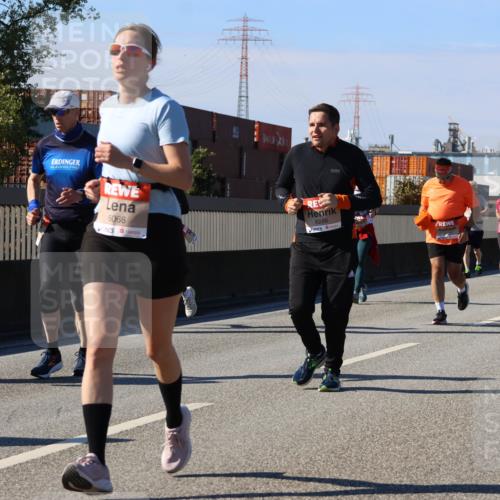 03.10.2025 - Köhlbrandbrückenlauf Strokosch-Dieckow http://msf.ph/oto/9163241 03.10.2025 13:01:26 Position 3 6068, 6286 meine-sportfotos.de