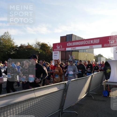 03.10.2025 - Köhlbrandbrückenlauf Matties Gatica Varas http://msf.ph/oto/9163243 03.10.2025 09:00:31 Ziel  meine-sportfotos.de