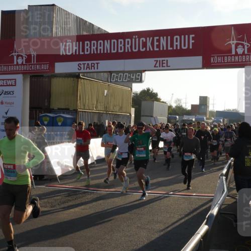 03.10.2025 - Köhlbrandbrückenlauf Matties Gatica Varas http://msf.ph/oto/9163257 03.10.2025 09:00:50 Ziel  meine-sportfotos.de