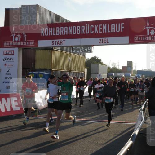 03.10.2025 - Köhlbrandbrückenlauf Matties Gatica Varas http://msf.ph/oto/9163259 03.10.2025 09:00:51 Ziel  meine-sportfotos.de
