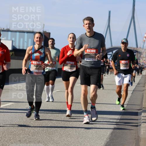 03.10.2025 - Köhlbrandbrückenlauf Strokosch-Dieckow http://msf.ph/oto/9163281 03.10.2025 13:01:37 Position 3 4812, 4816, 4829, 4876, 4397 meine-sportfotos.de