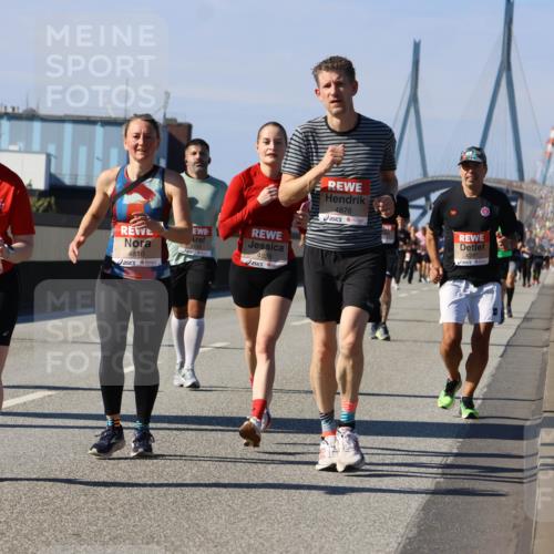 03.10.2025 - Köhlbrandbrückenlauf Strokosch-Dieckow http://msf.ph/oto/9163283 03.10.2025 13:01:37 Position 3 4812, 4816, 4829, 4876, 4397 meine-sportfotos.de