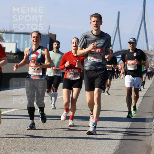 03.10.2025 - Köhlbrandbrückenlauf Strokosch-Dieckow http://msf.ph/oto/9163288 03.10.2025 13:01:38 Position 3 4812, 4816, 5178, 4829, 4876, 4397 meine-sportfotos.de