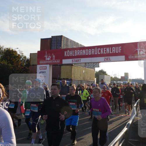 03.10.2025 - Köhlbrandbrückenlauf Matties Gatica Varas http://msf.ph/oto/9163289 03.10.2025 09:01:00 Ziel  meine-sportfotos.de