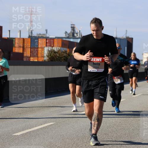 03.10.2025 - Köhlbrandbrückenlauf Strokosch-Dieckow http://msf.ph/oto/9163314 03.10.2025 13:01:47 Position 3 5304 meine-sportfotos.de