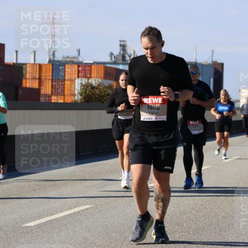 03.10.2025 - Köhlbrandbrückenlauf Strokosch-Dieckow http://msf.ph/oto/9163319 03.10.2025 13:01:47 Position 3 5304 meine-sportfotos.de