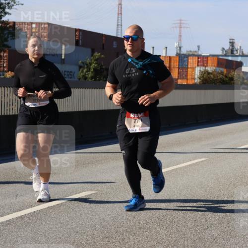 03.10.2025 - Köhlbrandbrückenlauf Strokosch-Dieckow http://msf.ph/oto/9163331 03.10.2025 13:01:51 Position 3 4819, 4882 meine-sportfotos.de