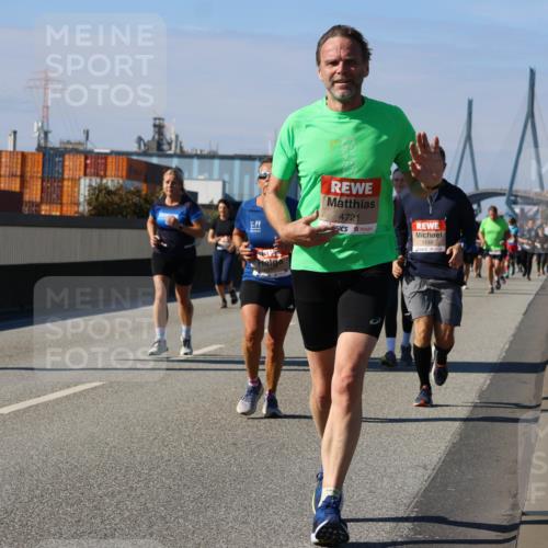03.10.2025 - Köhlbrandbrückenlauf Strokosch-Dieckow http://msf.ph/oto/9163336 03.10.2025 13:01:52 Position 3 4721, 5148 meine-sportfotos.de