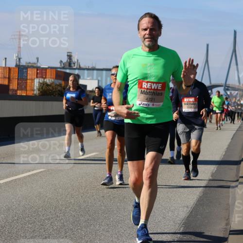 03.10.2025 - Köhlbrandbrückenlauf Strokosch-Dieckow http://msf.ph/oto/9163337 03.10.2025 13:01:52 Position 3 4721, 5148 meine-sportfotos.de